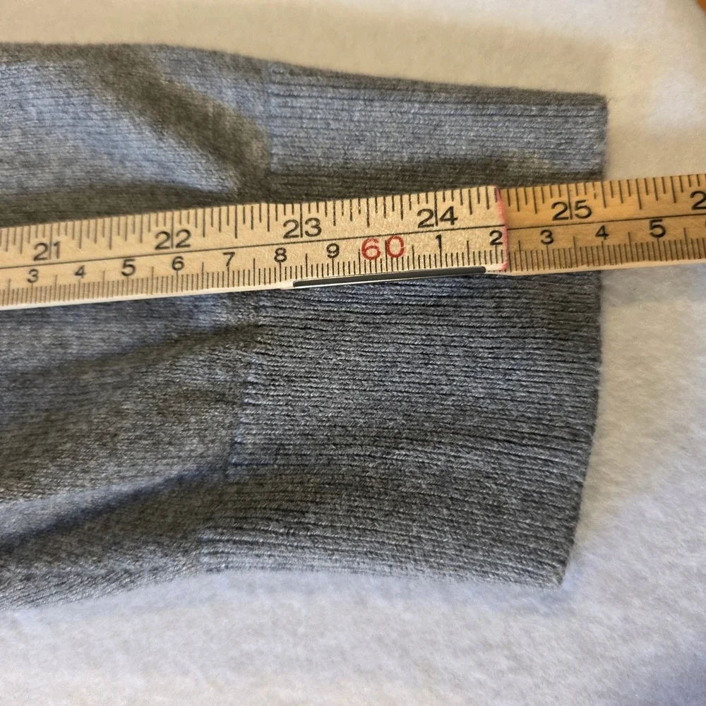 Banana Republic wearing 27 hem